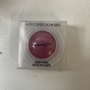 MAC Cosmetics Glow Play Blush in Shimmering Purple Shadde Rosie Does it NIB
